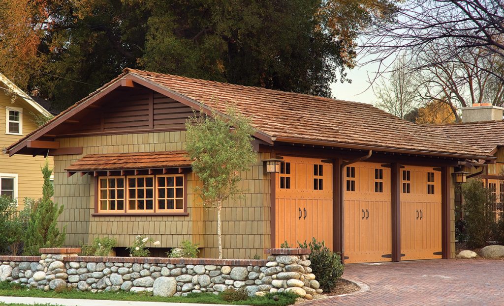 Garage structure of Mary L. Darling House showing Arts and Crafts design consistency with natural materials and exposed structural elements by Greene & Greene, 1903.