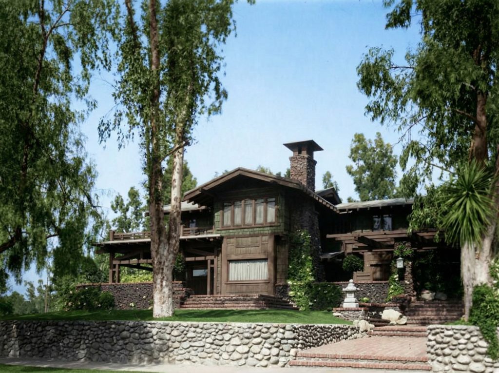 Historic photograph of The Duncan-Irwin House front façade from early 20th century.