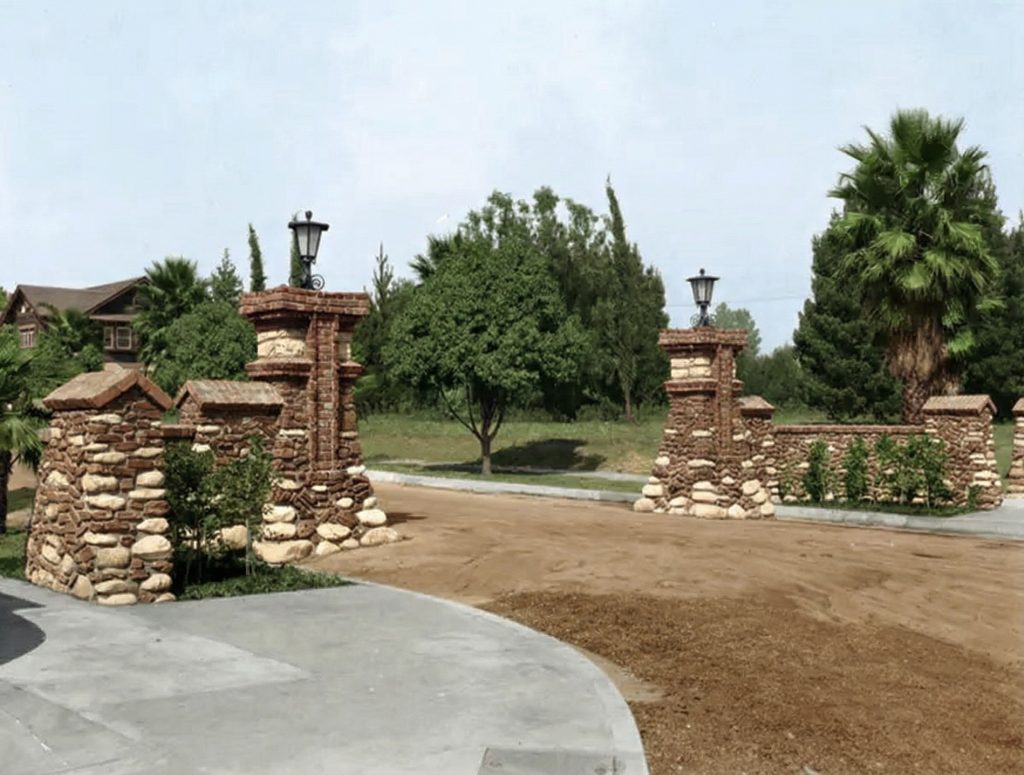 Entrance to the Arroyo Terrace neighborhood in the early 1900's, home to many Greene & Greene designed homes.