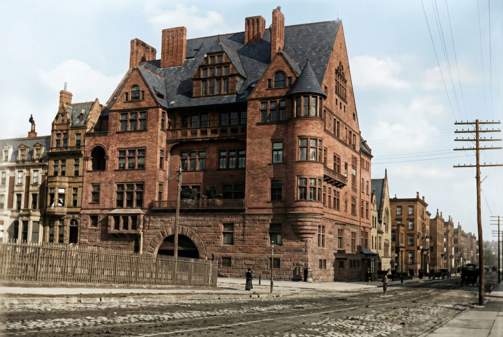 The Tiffany mansion on Madison Avenue, the New York residence of Caroline S. de Forest, owner of The Caroline S. de Forest House.