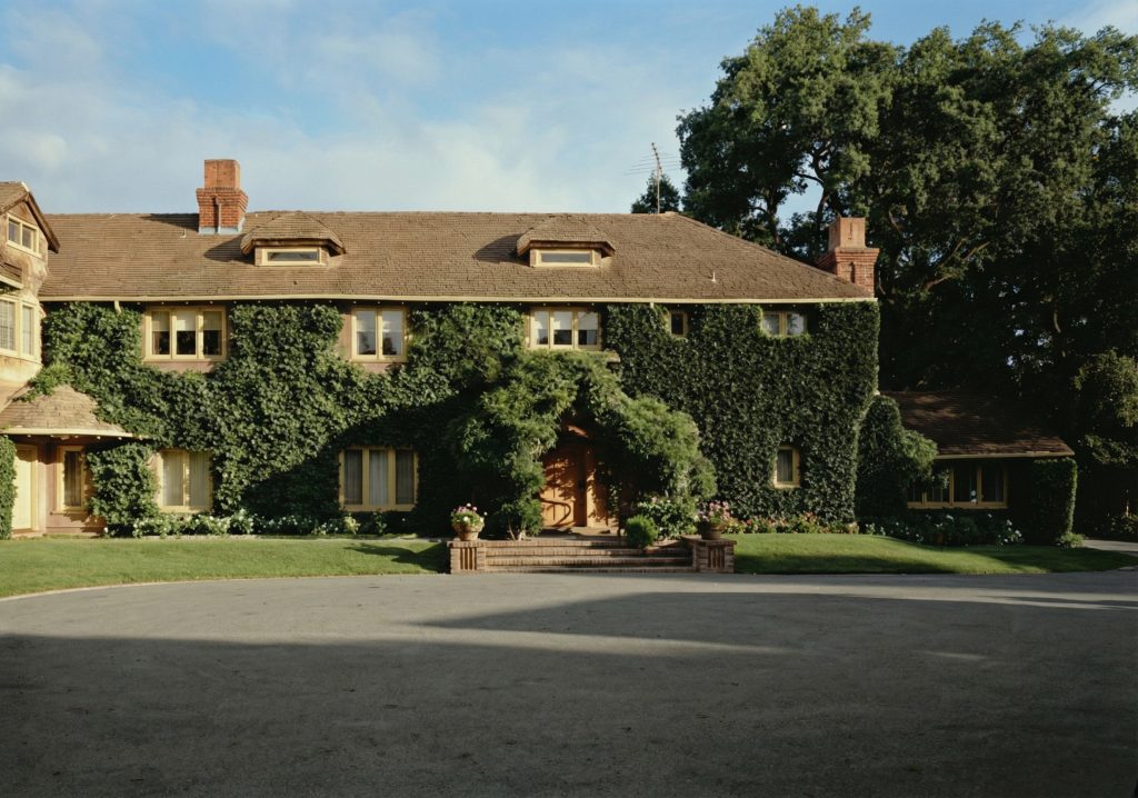 The northwest front of the north wing of The Mortimer Fleishhacker Estate, as documented by the HABS survey in 1975.