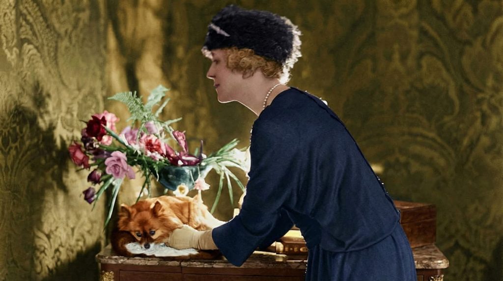 Elsie de Wolfe, the pioneering interior decorator who consulted on the interiors of The Mortimer Fleishhacker Estate.